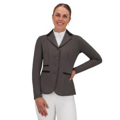 Damska kurtka konkursowa QHP Juliet. Szare kurtki QHP, m, bez wzorów, z elastanu, eleganckie, bez kaptura. Za 601.50 zł.