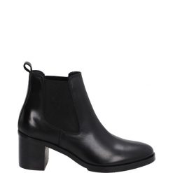 CZARNE BOTKI P91 CRUST NERO. Czarne botki Venezia, bez wzorów, ze skóry, bez obcasa, bez zapięcia. Za 279.00 zł.