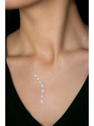 Miu Silver Srebrny naszyjnik z elementem ozdobnym - dł. 42 cm rozmiar: onesize. Szare naszyjniki Miu Silver, z materiału, z cyrkonią, srebrne. Za 140.20 zł.