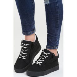 Czarne Buty Sportowe I Promise You. Buty sportowe lifestyle marki Born2be. Za 89.99 zł.