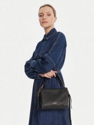 Coccinelle Torebka M50 Boheme Grana Double E1 M50 58 01 01 Czarny. Czarne torebki klasyczne Coccinelle, bez wzorów, ze skóry, bez dodatków. Za 1,499.00 zł.