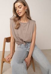 Beżowy Bawełniany Top Oversize Bez Rękawów z Wiązaniem i Poduszkami w Ramionach Apixie. Brązowe topy Born2be, bez wzorów, z bawełny, eleganckie, bez kołnierzyka, bez ramiączek. Za 69.99 zł.