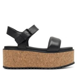 Sandały Lasocki. Czarne sandały Lasocki, bez wzorów, bez obcasa, na koturnie, bez zapięcia. Za 269.99 zł.
