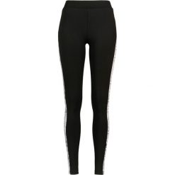 Damskie legginsy Urban Classic Striped. Czarne legginsy Urban Classics, bez wzorów. Za 149.50 zł.