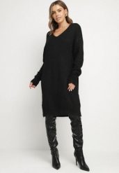 Czarna Dzianinowa Sukienka z Domieszką Wełny o Pudełkowym Kroju Esmerea. Czarne sukienki Born2be, na co dzień, plus size, bez wzorów, z dzianiny, klasyczne, bez kołnierzyka, plus size, bez ramiączek, mini. Za 139.99 zł.