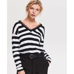Cienki sweter w paski - Czarny. Swetry marki INESIS. Za 99.99 zł.