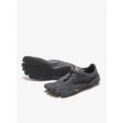 Buty outdoor damskie Vibram Fivefingers Kso Eco. Szare buty trekkingowe VIBRAM, bez wzorów, bez zapięcia, outdoorowe. W wyprzedaży za 473.55 zł.