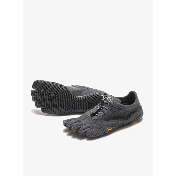 Buty outdoor damskie Vibram Fivefingers Kso Eco. Szare buty trekkingowe VIBRAM, bez wzorów, bez zapięcia, outdoorowe. W wyprzedaży za 478.75 zł.