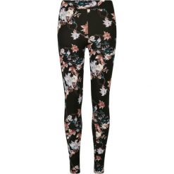 Legginsy damskie Urban Classics Soft AOP. Białe legginsy Urban Classics, bez wzorów. Za 134.50 zł.