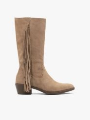 Piaskowe kozaki boho z frędzlami. Brązowe kozaki Brawo sp. z o.o., bez wzorów, ze skóry, boho, bez obcasa, na obcasie, bez zapięcia. Za 549.99 zł.