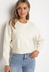 Jasnobeżowy Sweter z Wiskozy Ozdobione Tłoczeniem Harini. Brązowe swetry Born2be, bez wzorów, z jeansu, biznesowe, bez ramiączek. W wyprzedaży za 135.99 zł.