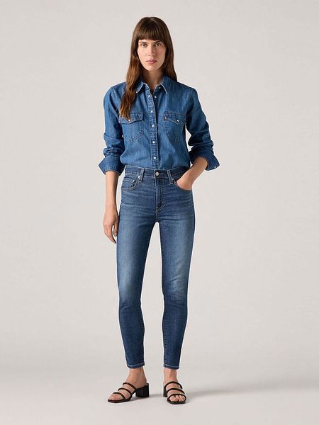 Levi's Dżinsy - Skinny fit - w kolorze niebieskim rozmiar: W26/L32. Niebieskie jeansy Levi's, l, z aplikacjami, klasyczne, z podwyższonym stanem. Za 253.54 zł.
