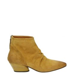 KOWBOJKI ZE SKÓRY ZAMSZOWEJ 5301 SAYO OCRA. Botki Venezia, bez wzorów, ze skóry, bez obcasa, bez zapięcia. Za 379.00 zł.