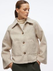 Vila Kurtka przejściowa w kolorze beżowym rozmiar: 36. Brązowe kurtki Vila, bez wzorów, bez kaptura. Za 165.99 zł.