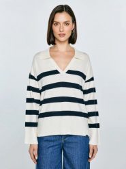 Sweter damski polo w pasy kremowo-czarne Alina 100. Białe swetry BIG STAR, l, bez wzorów, ze skóry, casualowe, bez ramiączek. Za 199.99 zł.
