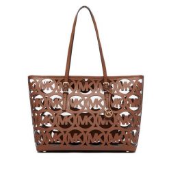 Torebka MICHAEL Michael Kors. Brązowe torebki klasyczne MICHAEL Michael Kors, bez wzorów, klasyczne, bez dodatków. Za 1,289.00 zł.