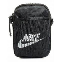 Torba saszetka listonoszka NIKE na ramię. Czarne nerki i saszetki Nike, bez wzorów, bez dodatków. Za 89.00 zł.