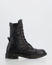 CZARNE WORKERY 11105 JOYA BLAC. Czarne botki Venezia, bez wzorów, ze skóry, bez obcasa, bez zapięcia. Za 249.00 zł.