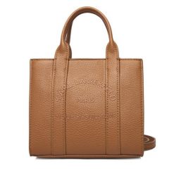 Torebka KARL LAGERFELD. Brązowe torebki klasyczne KARL LAGERFELD, bez wzorów, klasyczne, bez dodatków. Za 519.99 zł.