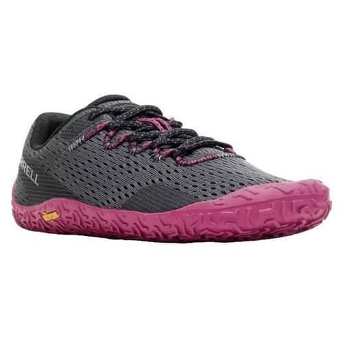 Buty do biegania damskie Merrell Vapor Glove 6. Szare buty do biegania Merrell, bez wzorów, z materiału, bez zapięcia, do biegania. Za 609.00 zł.