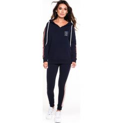 Gym Hero - Legginsy Navy Race. Legginsy marki Gym Hero. W wyprzedaży za 139.90 zł.