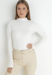 Biały Golf z Prążkowanej Dzianiny Keren. Białe swetry Born2be, m, z aplikacjami, z dzianiny, klasyczne, bez ramiączek. W wyprzedaży za 69.99 zł.
