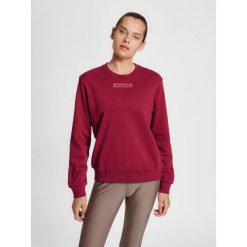 Bluza damska Hummel TE Element. Czerwone bluzy z kapturem Hummel, na jesień, s, bez wzorów, z bawełny, bez kaptura. Za 236.00 zł.
