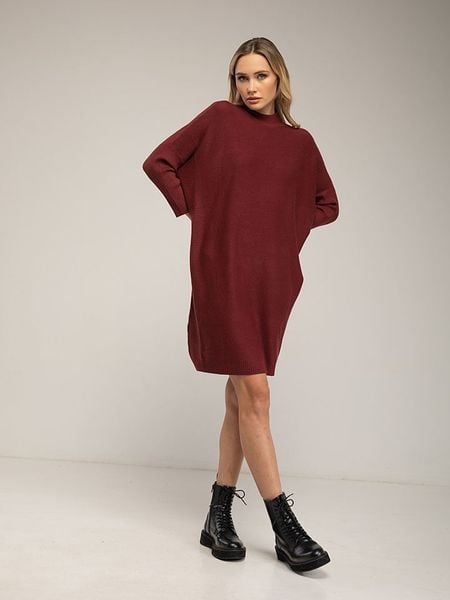 Tantra Sukienka w kolorze bordowym rozmiar: onesize. Czerwone sukienki Tantra, bez wzorów, bez kołnierzyka, bez ramiączek, midi. Za 173.99 zł.