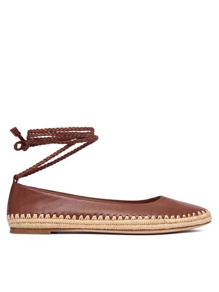Max Mara Espadryle 2614521012670 Brązowy. Brązowe espadryle Max Mara, bez wzorów, ze skóry, bez obcasa. Za 1,664.99 zł.
