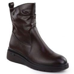 Botki damskie na koturnie brązowe Vinceza 26-58557. Brązowe botki VINCEZA, bez wzorów, ze skóry ekologicznej, eleganckie, bez obcasa, na koturnie, bez zapięcia. Za 99.99 zł.