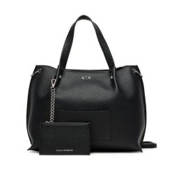 Torebka Armani Exchange. Czarne torebki klasyczne Armani Exchange, bez wzorów, klasyczne, bez dodatków. Za 809.99 zł.