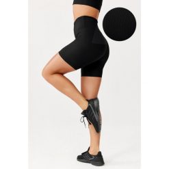 Damskie szorty spodenki treningowe fitness Rough Radical Harmony Shorts. Czarne szorty sportowe ROUGH RADICAL, bez wzorów, na fitness i siłownię. W wyprzedaży za 127.42 zł.