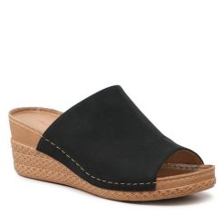 Klapki Clara Barson. Czarne klapki Clara Barson, bez wzorów, bez obcasa, bez zapięcia. Za 89.99 zł.