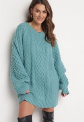 Zielony Sweter o Wydłużonym Fasonie z Modnym Splotem Ahexa. Zielone swetry Born2be, bez wzorów, ze splotem, bez ramiączek. W wyprzedaży za 135.99 zł.