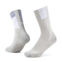 Skarpety BUFF Coolnet Crew. Brązowe skarpetki Buff, bez wzorów, z elastanu. Za 88.99 zł.