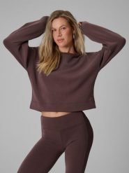 4F Bluza dresowa regular z modalem damska - brązowa S. Brązowe bluzy 4f, s, bez wzorów, z dresówki, bez kaptura, na fitness i siłownię. Za 169.99 zł.