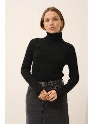 Just Cashmere Kaszmirowy golf "Miraya" w kolorze czarnym rozmiar: XXL. Czarne swetry Just Cashmere, xxl, bez wzorów, z kaszmiru, bez ramiączek. Za 334.27 zł.