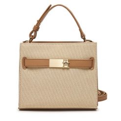 Torebka Tommy Hilfiger. Brązowe torebki klasyczne Tommy Hilfiger, bez wzorów, klasyczne, bez dodatków. Za 449.99 zł.