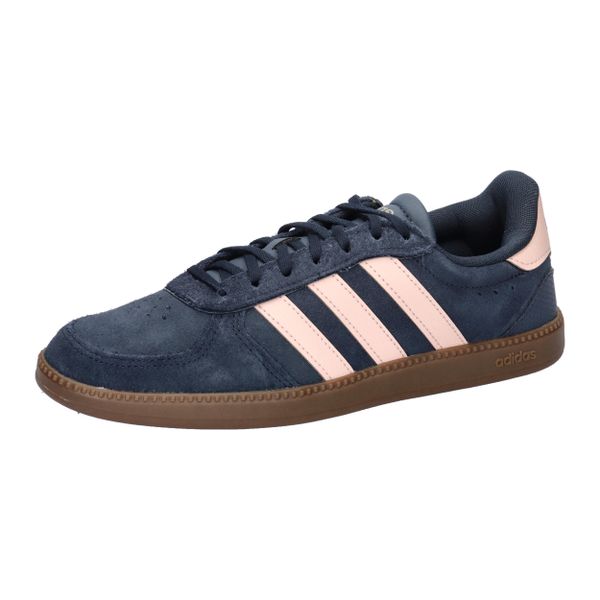 Buty damskie adidas Breaknet Sleek IH1380. Białe buty treningowe adidas, bez wzorów, z gumy, bez zapięcia. Za 259.00 zł.