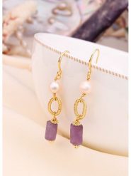 L'Atelier de Gaia Pozłacane kolczyki z perłami i ametystami rozmiar: onesize. Białe kolczyki L'Atelier de Gaia, z ametystem, pozłacane. Za 43.99 zł.