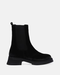 CZARNE SZTYBLETY Z ZAMSZU 1110248 301 BLAC. Czarne botki Venezia, bez wzorów, ze skóry, bez obcasa, bez zapięcia. Za 269.00 zł.