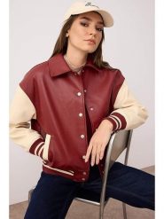 Trendyol Kurtka w kolorze czerwono-beżowym ze skóry syntetycznej rozmiar: M. Czerwone kurtki Trendyol, m, bez wzorów, prążkowane, bez kaptura. Za 218.57 zł.