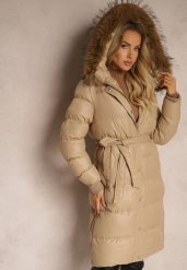 Beżowa Kurtka Pikowana o Długim Kroju z Kapturem Wiązana w Pasie z Odpinanym Futerkiem Phorira. Brązowe kurtki Renee, l, bez wzorów, z jeansu, eleganckie, z kapturem. Za 229.99 zł.