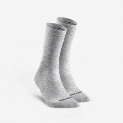 Skarpety turystyczne Quechua SH100 Mid. Szare skarpetki QUECHUA, bez wzorów, z elastanu. Za 39.99 zł.