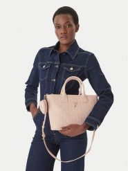 Guess Torebka J6GZ37 WR200 Różowy. Czerwone torebki klasyczne Guess, z aplikacjami, ze skóry, bez dodatków. Za 295.99 zł.