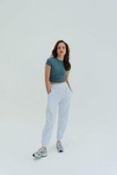 Koszulka treningowa do jogi Moonholi Timeless z krótkim rękawem. Szare t-shirty sportowe MOONHOLI, l, bez wzorów, z materiału, bez ramiączek, na fitness i siłownię. Za 189.00 zł.