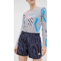 Adidas Performance szorty do biegania Run Icons damskie kolor granatowy wzorzyste medium waist. Niebieskie szorty adidas Performance, bez wzorów, z materiału. Za 179.99 zł.