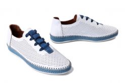 MANITU 850095-05 blau, półbuty damskie. Białe półbuty wsuwane Manitu, na lato, bez wzorów, ze skóry, bez obcasa. Za 319.90 zł.
