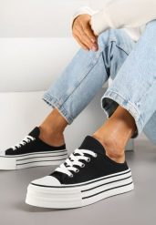 Czarne Trampki przed Kostkę na Platformie Jalirna. Czarne trampki Born2be, z aplikacjami, przed kostkę, bez zapięcia. W wyprzedaży za 76.49 zł.