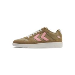 Sneakersy damskie Hummel St. Power Play SP. Brązowe buty sportowe lifestyle Hummel, bez wzorów, sportowe, bez zapięcia. Za 303.00 zł.